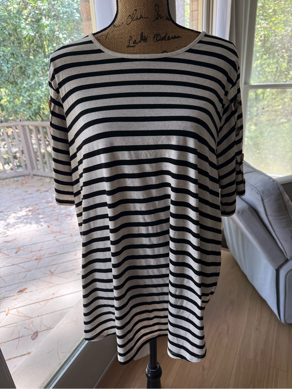 89th & Madison Black and White Striped Short Sleeve Tee - Crew Neck